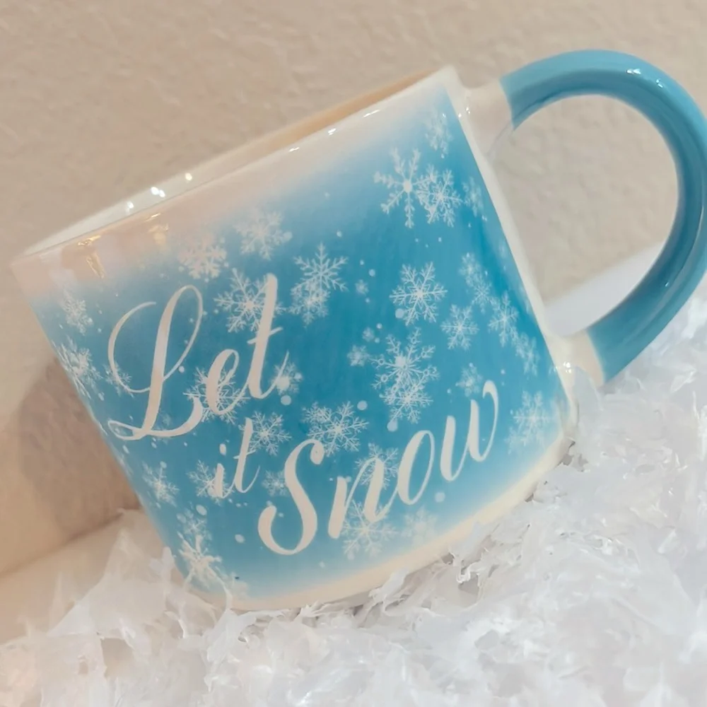 Let it Snow large coffee hot cocoa mug Frozen Elsa winter